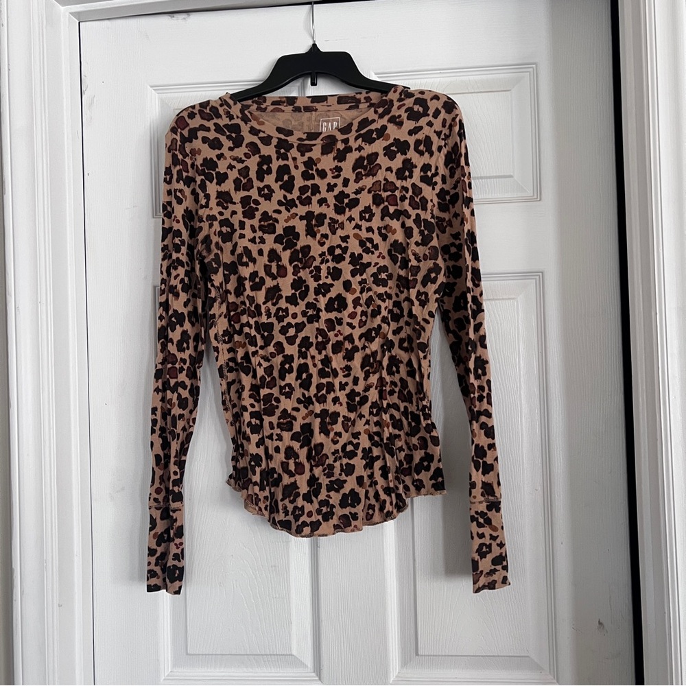 Leopard Print Long Sleeve Top